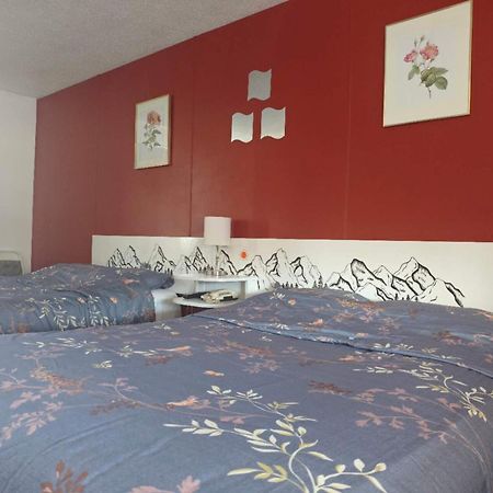 היינס ג'נקשן Cozy Corner Motel & Restaurant מראה חיצוני תמונה