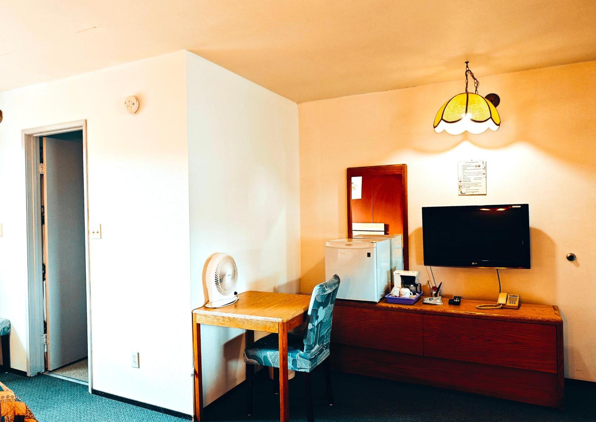היינס ג'נקשן Cozy Corner Motel & Restaurant מראה חיצוני תמונה
