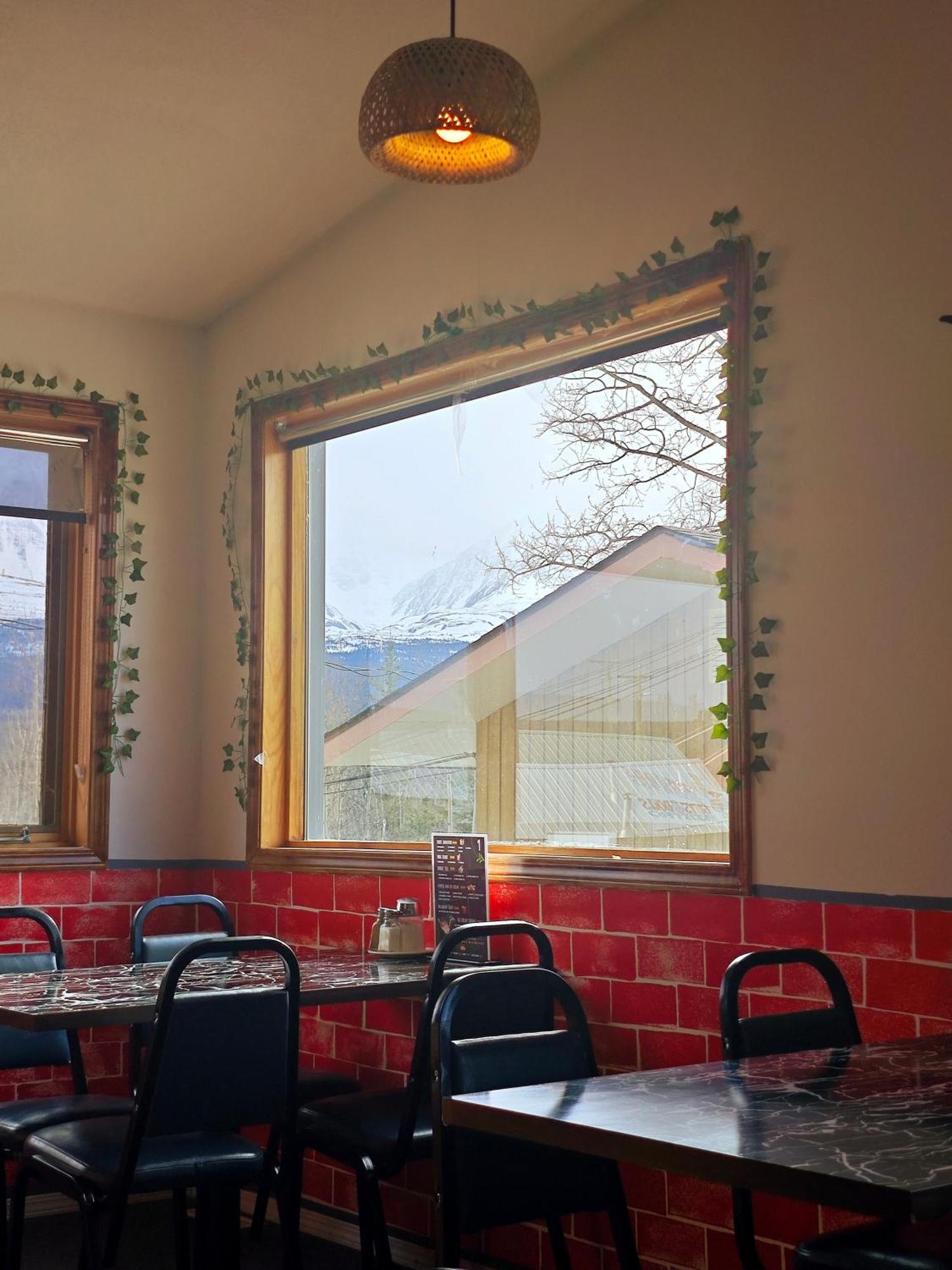 היינס ג'נקשן Cozy Corner Motel & Restaurant מראה חיצוני תמונה